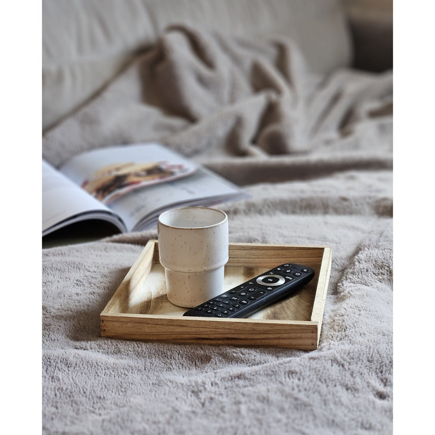 Holz Dekotablett 26x26 cm Braun Rechteckig Natürliche Eleganz