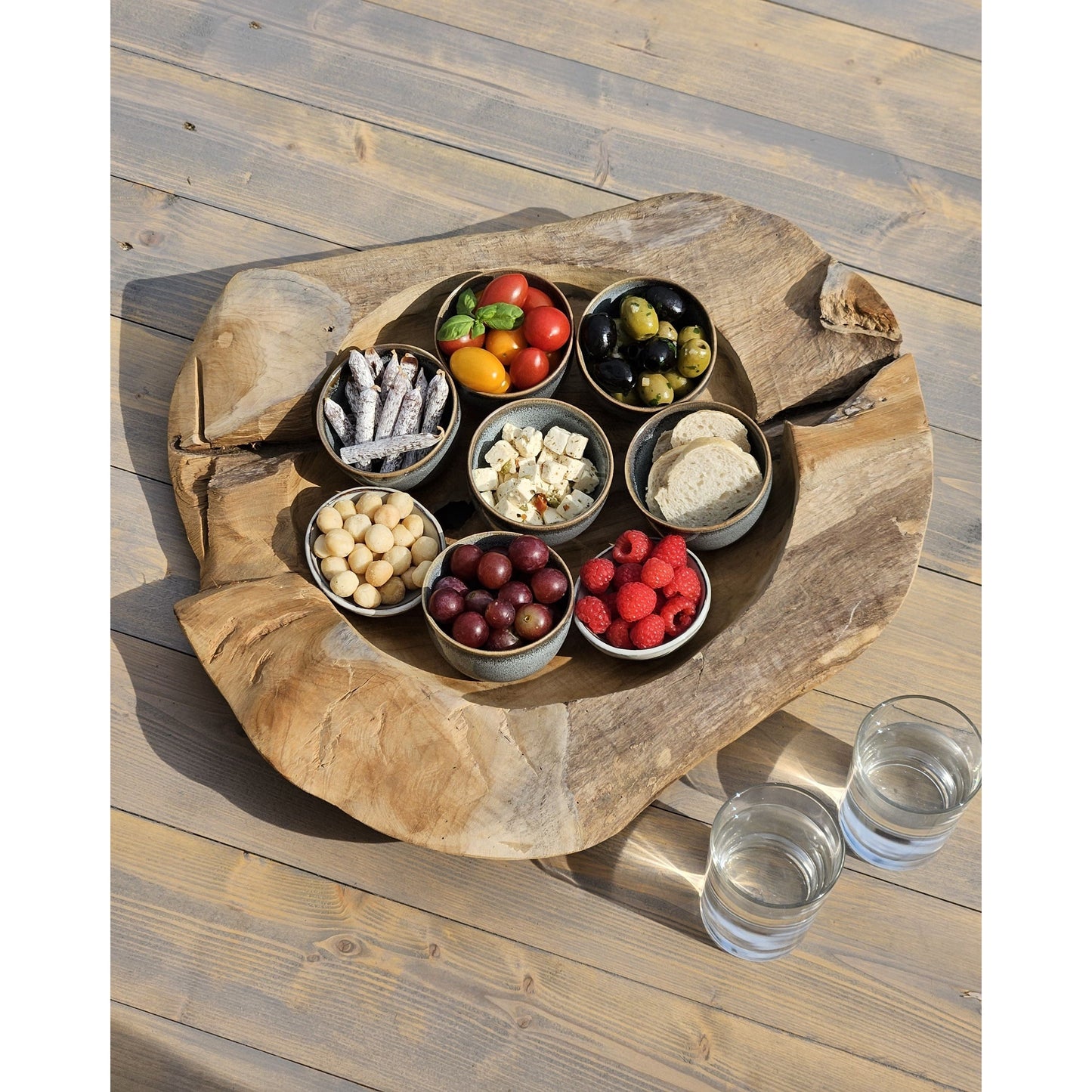 Natürliche runde Holz Dekoschale aus massivem Teakholz 50 cm