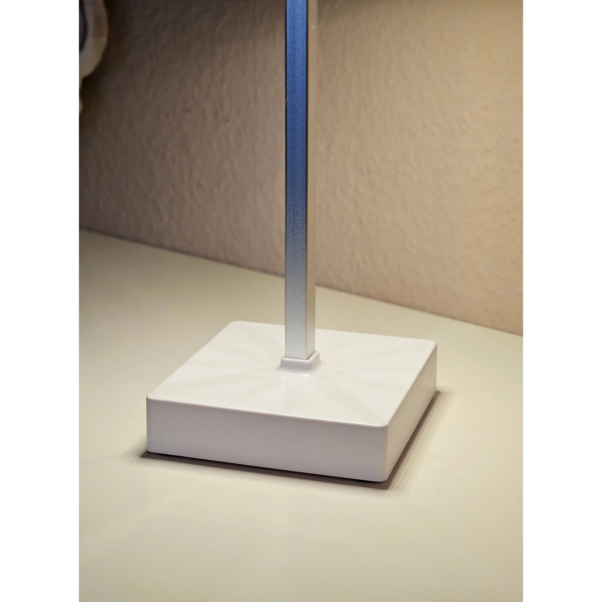 Tischleuchte Touch dimmbar LED Lampe Leuchte weiß silber kabellos Höhe 26 cm