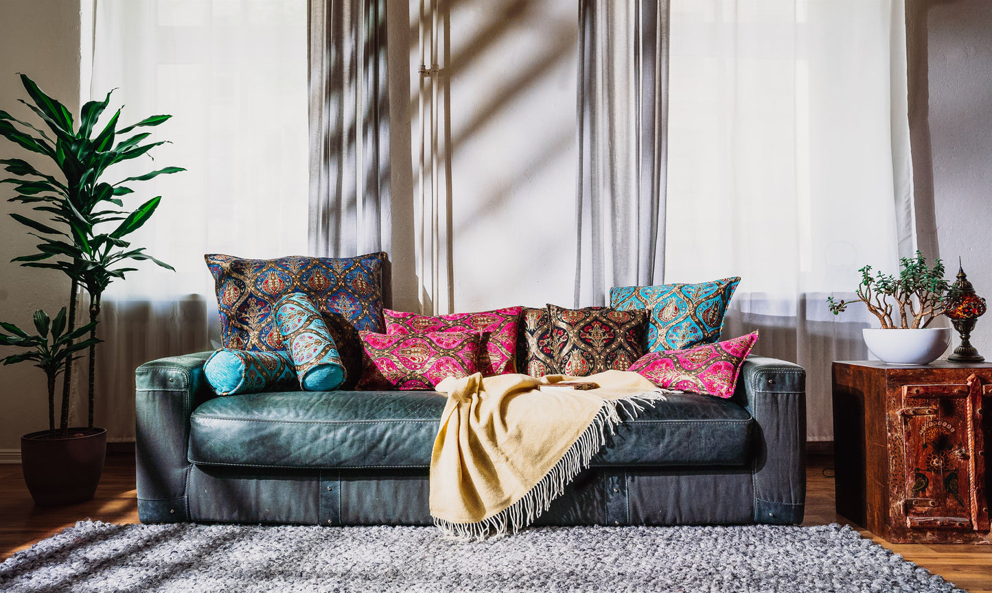 Kissenbezug Paisley Muster Schwarz aus hochwertigem Baumwollcord-Aga's Own