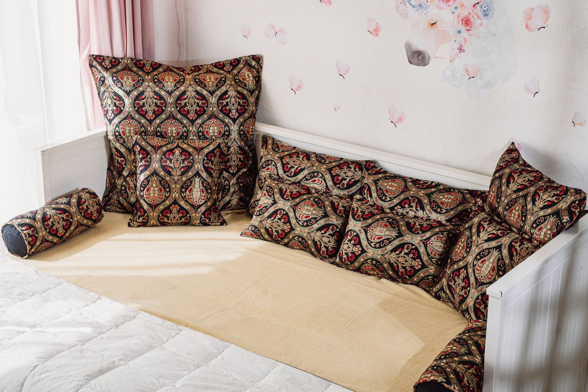 Kissenbezug Paisley Muster Schwarz aus hochwertigem Baumwollcord-Aga's Own