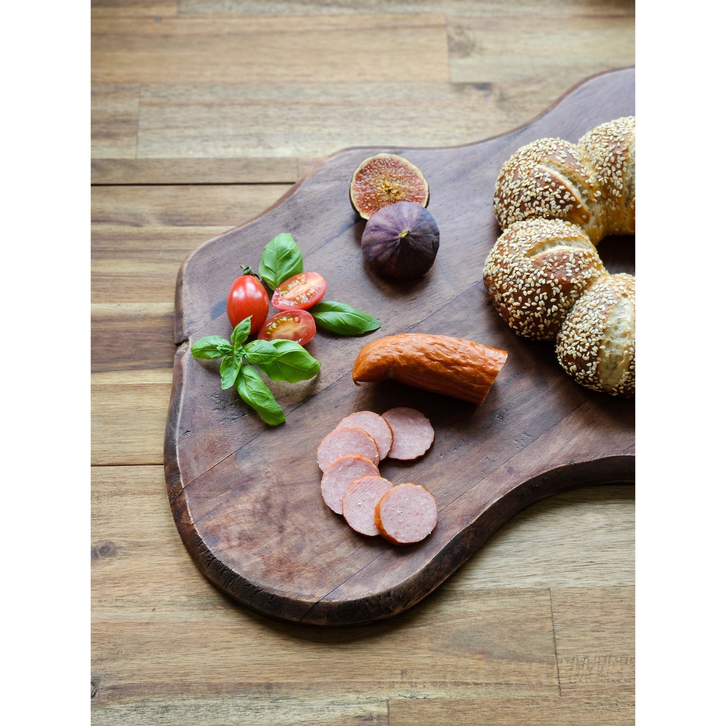 Großes Schneidebrett aus massivem Mangoholz 80 cm