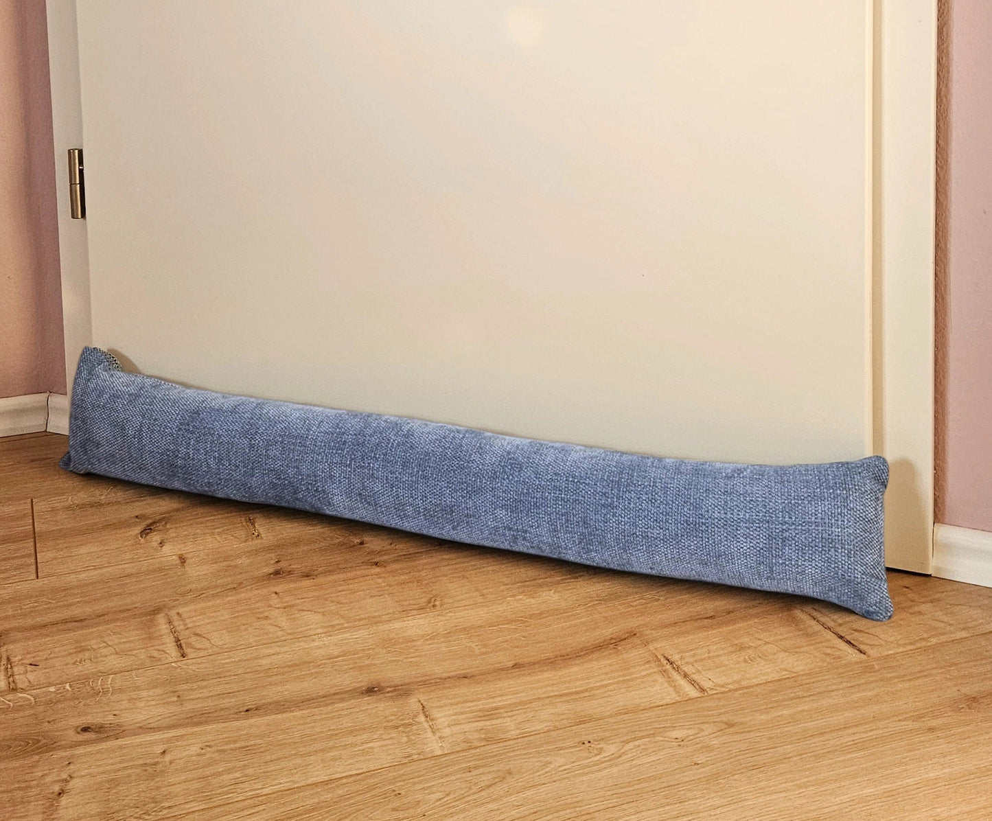 Kuscheliger Zugluftstopper für Türen und Fenster in edlen Farben