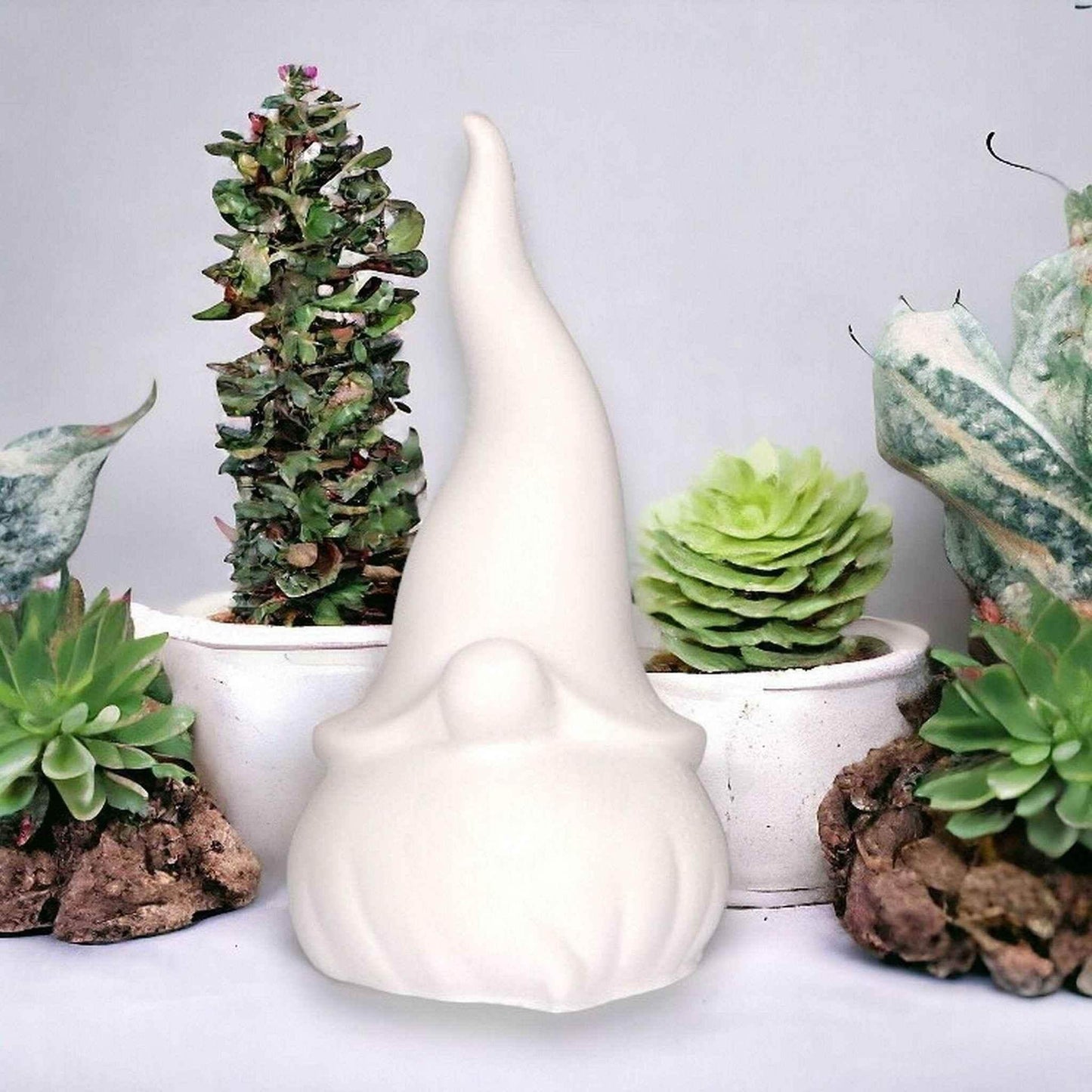 Handgemachte Zwerg und Wichtel Deko mit symbolischer Bedeutung