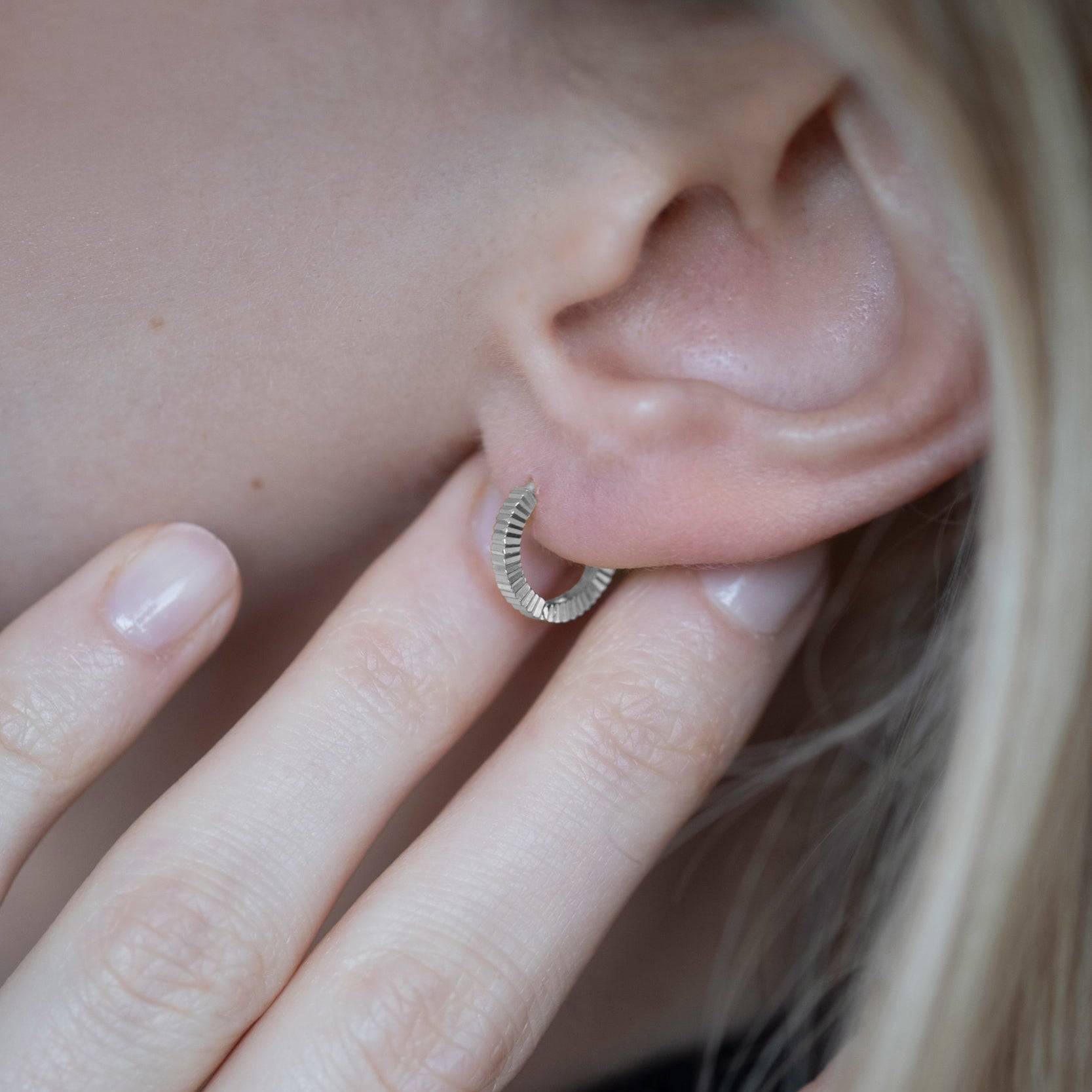 Creole Bryn – Minimalistische Eleganz in 925 Sterling Silber-Studio Karl