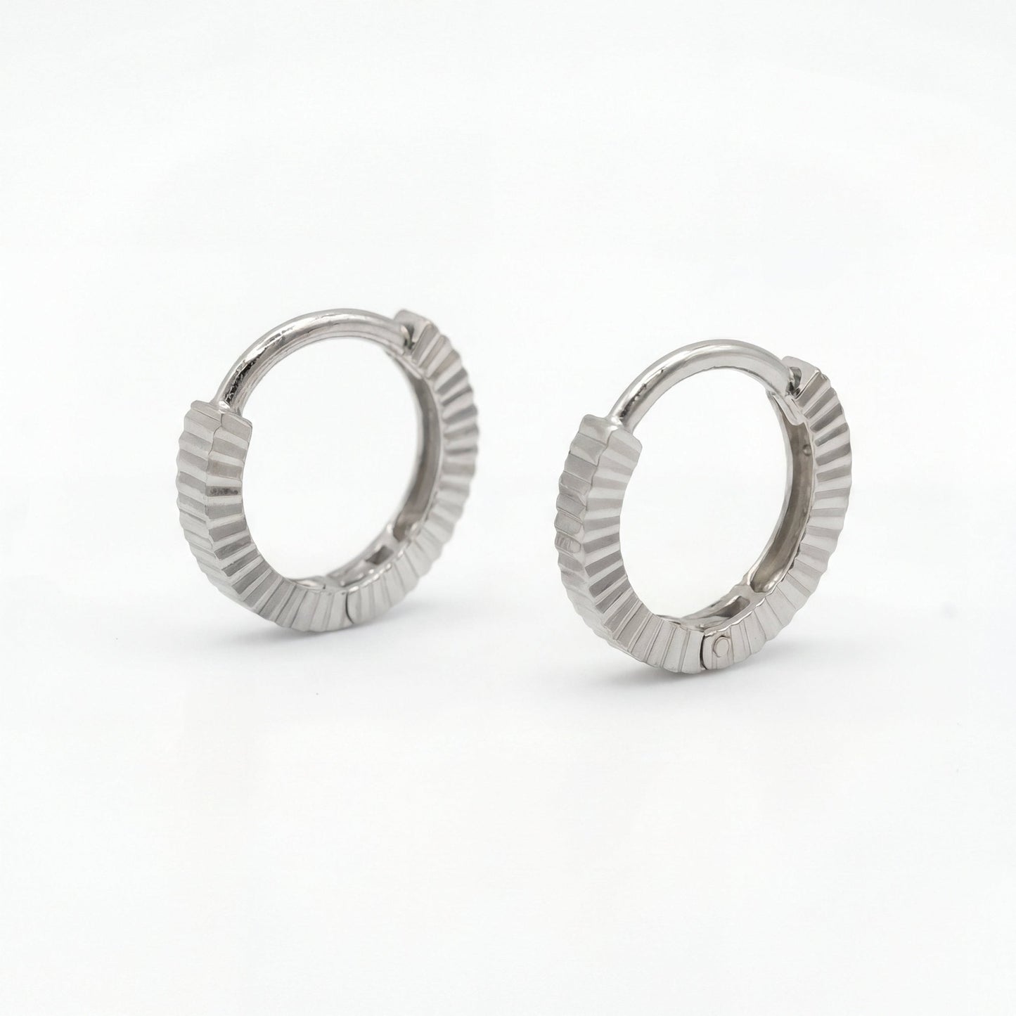 Creole Bryn – Minimalistische Eleganz in 925 Sterling Silber-Studio Karl