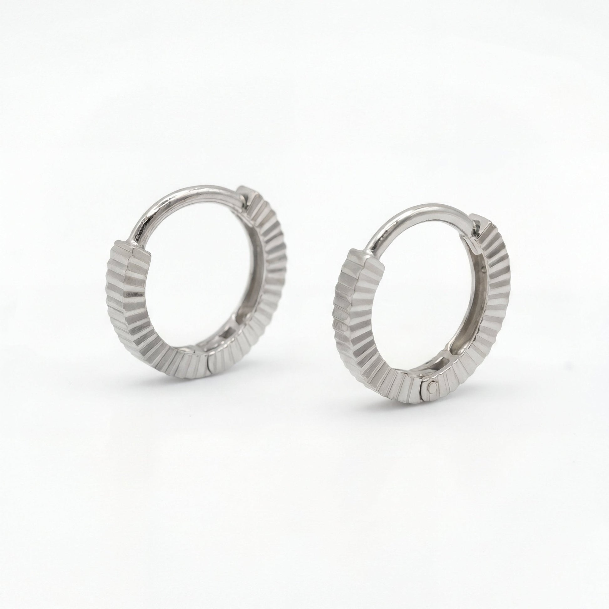 Creole Bryn – Minimalistische Eleganz in 925 Sterling Silber-Studio Karl