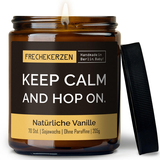 Freche Kerze im Glas mit Spruch keep calm and hop on-mysoy