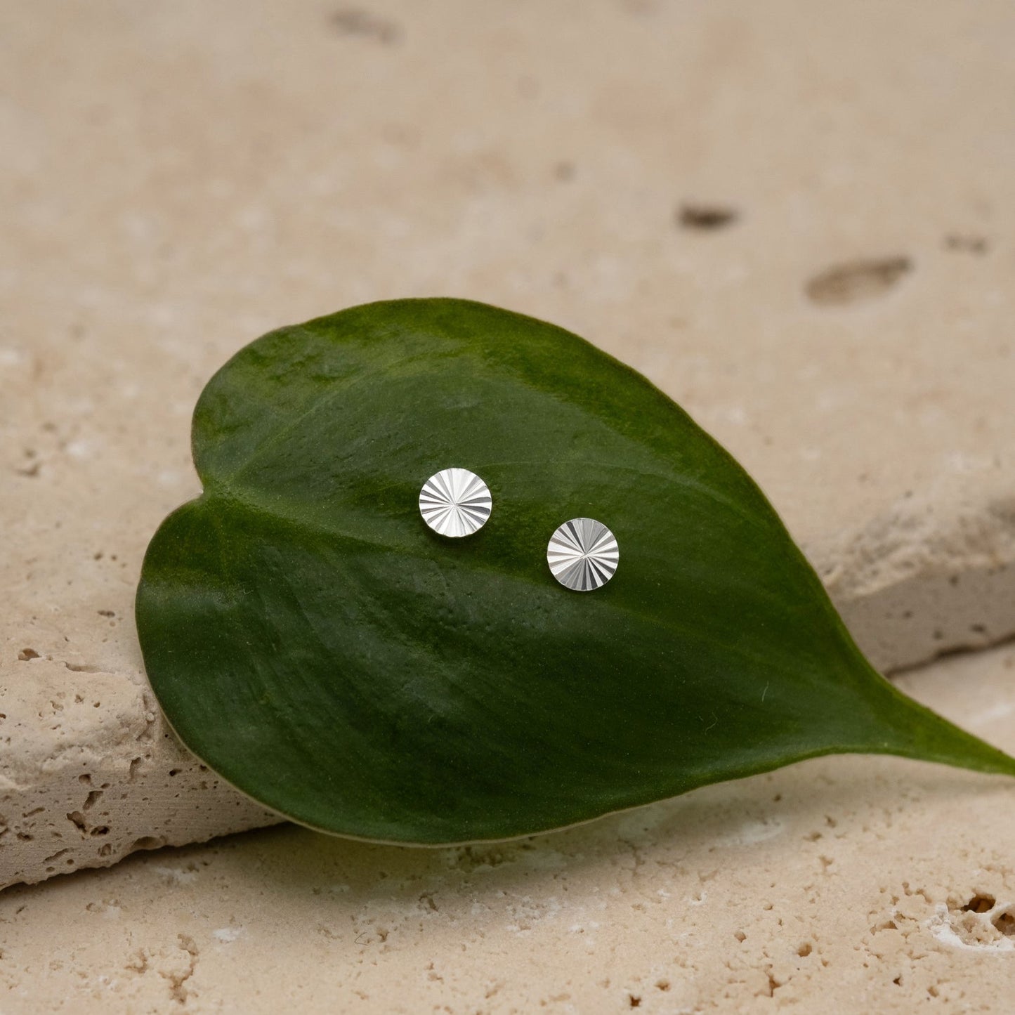 Aura Ohrstecker aus 925 Sterling Silber mit Goldplattierung-Studio Karl