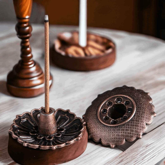 Handlicher Räucherstäbchenhalter für Aromatherapie und Meditation